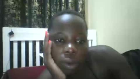 Snapshot of slim_petite_ebony chatting on 02.19.25 slim_petite_ebony online show from 02.19.25