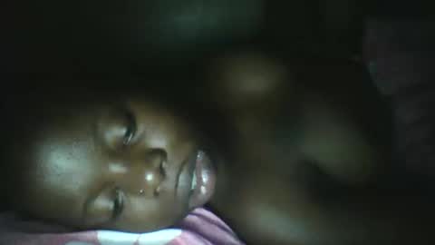 Snapshot of slim_petite_ebony chatting on 10.16.25 slim_petite_ebony online show from 10.16.25