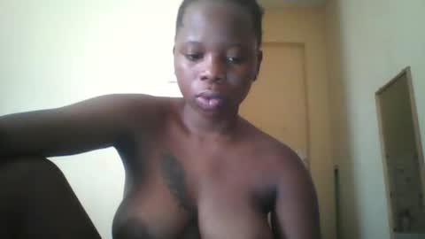 slim_petite_ebony online show from 03.19.26