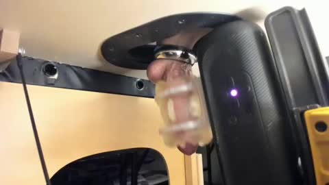 Slimguerrilla online show from 04.25.26