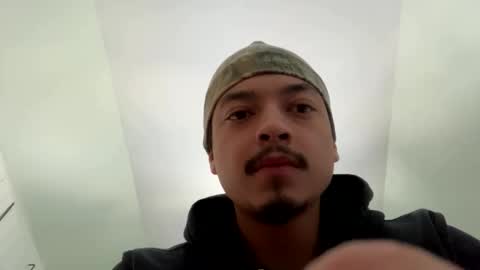 Snapshot of slimjayys chatting on 04.10.26 slimjayys online show from 04.10.26