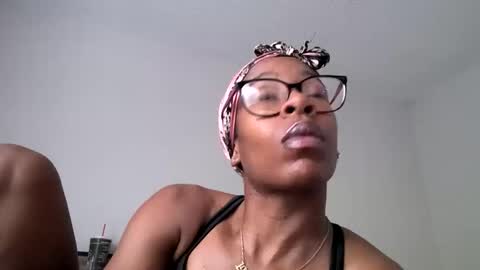 slimmmgooodiexoxo online show from 09.24.25