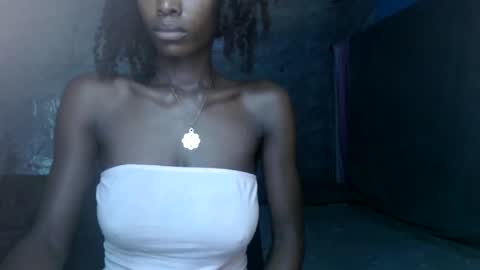 Snapshot of slimzyx chatting on 09.15.25 slimzyx online show from 09.15.25