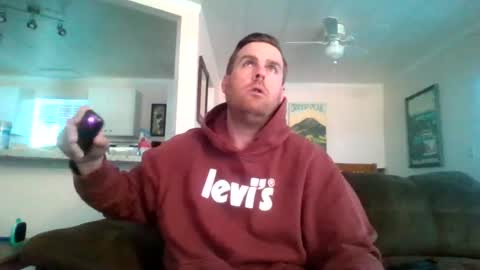 Snapshot of slocalboi chatting on 07.01.26 Sharkey online show from 07.01.26