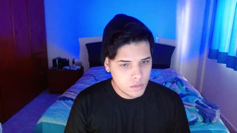 Snapshot of slogan_30 chatting on 01.14.25 Logan online show from 01.14.25