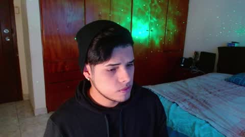 Snapshot of slogan_30 chatting on 01.23.25 Logan online show from 01.23.25