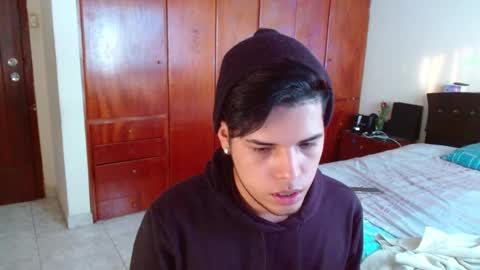 Snapshot of slogan_30 chatting on 01.23.25 Logan online show from 01.23.25