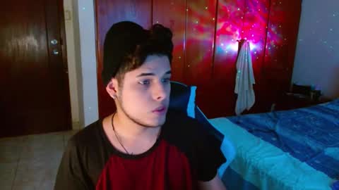 Snapshot of slogan_30 chatting on 02.20.25 Logan online show from 02.20.25