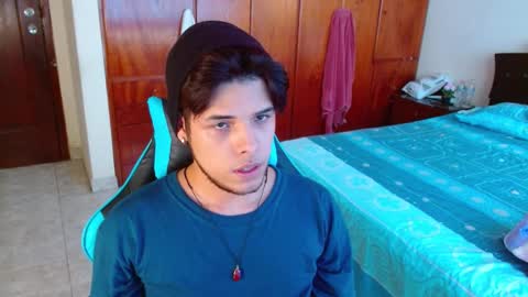 Snapshot of slogan_30 chatting on 02.24.25 Logan online show from 02.24.25