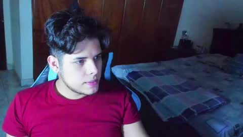 Snapshot of slogan_30 chatting on 09.23.25 Logan online show from 09.23.25