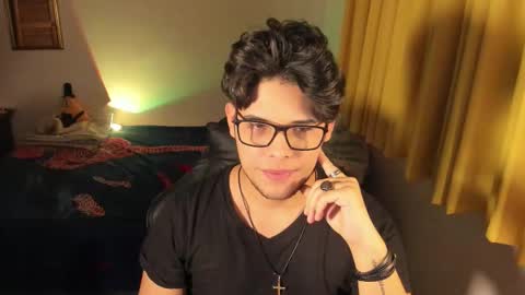 Snapshot of slogan_30 chatting on 02.25.26 Logan online show from 02.25.26