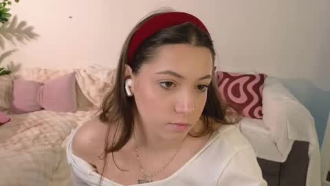 Emilia online show from 03.12.26