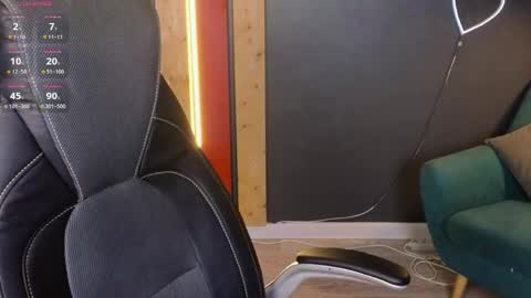 Emilia online show from 04.16.26