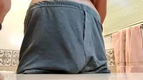 slowmooo_42069 online show from 09.24.25