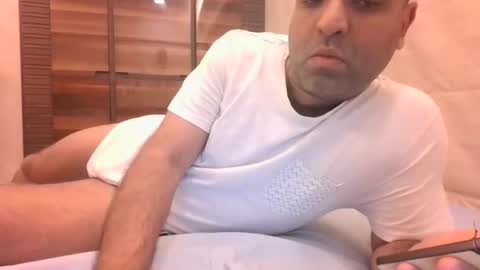 Slut Boi Jeet online show from 12.14.24