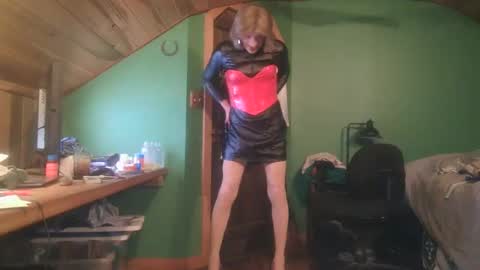 Snapshot of slutjennifertransxx chatting on 11.04.25 slutjennifertransxx online show from 11.04.25