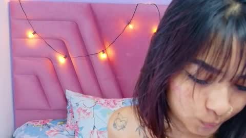 Snapshot of slutlittlecamila chatting on 02.20.26 CAMILA online show from 02.20.26