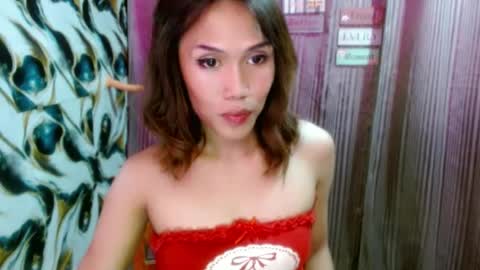 Snapshot of slutqueen_raz chatting on 06.25.26 Raz online show from 06.25.26