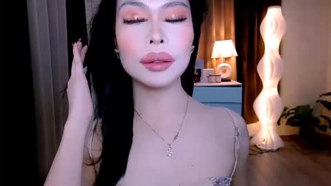 slutty_aurora online show from 09.26.25