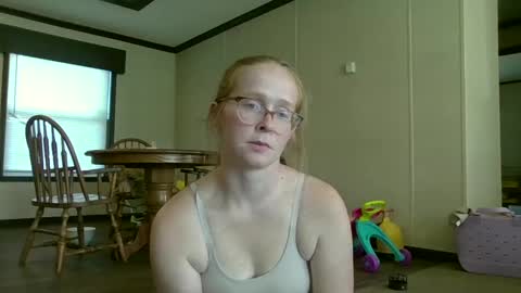 Slutty redhead3 online show from 09.26.25