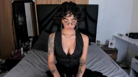 slutty_venus7 online show from 07.25.26