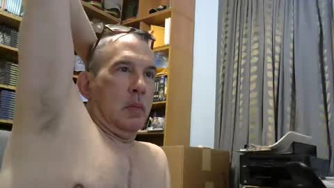 Snapshot of sluttyslave81 chatting on 10.10.25 sluttyslave81 online show from 10.10.25