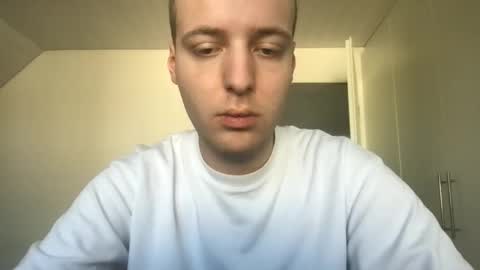 sluttystudent22 online show from 04.09.26