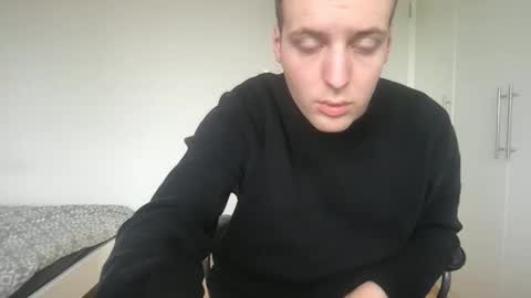 sluttystudent22 online show from 04.17.26