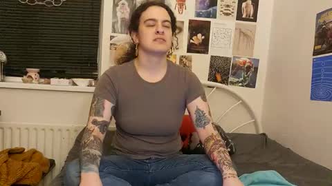 Snapshot of sluttysuzie17 chatting on 04.30.26 SluttySuzie17 online show from 04.30.26