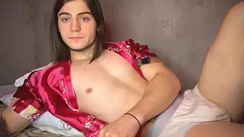 Snapshot of sly_gus chatting on 12.06.24 Gus online show from 12.06.24