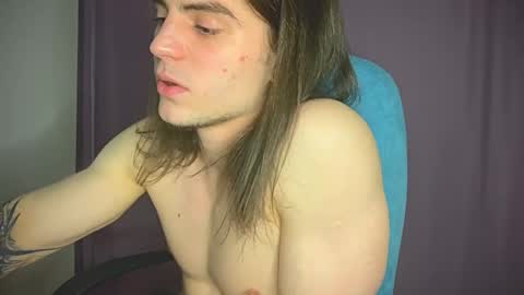 Snapshot of sly_gus chatting on 01.11.25 Gus online show from 01.11.25