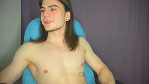 Snapshot of sly_gus chatting on 01.13.25 Gus online show from 01.13.25