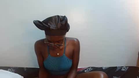 sly_rose online show from 11.12.25