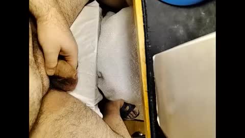 Snapshot of small_1986 chatting on 01.29.25 transmisin gratuita bajo demanda free broadcast on demand online show from 01.29.25