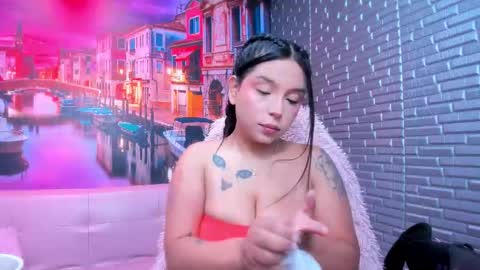 Snapshot of small__naughty chatting on 10.18.25 Mariana Torres online show from 10.18.25