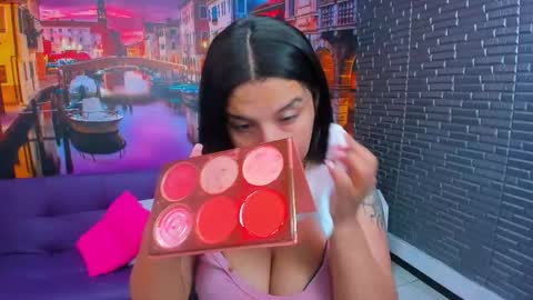 Snapshot of small__naughty chatting on 02.18.26 Mariana Torres online show from 02.18.26