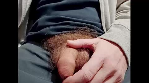 Small Hairy Uncut online show from 12.08.24