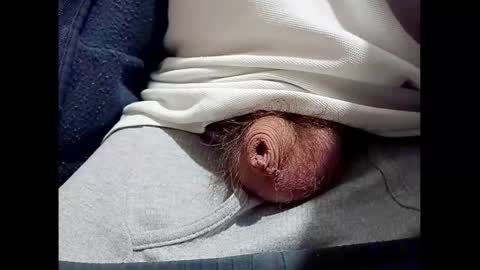 Small Hairy Uncut online show from 01.08.25