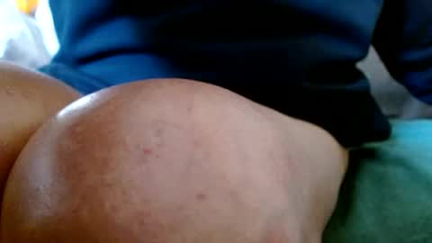 smallmalelass online show from 10.15.25