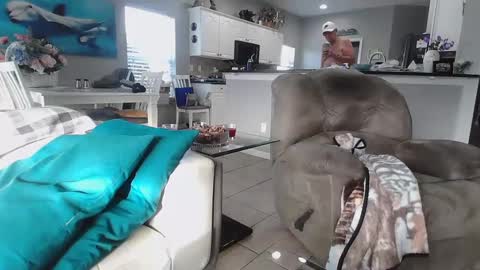 Daddy online show from 01.14.25