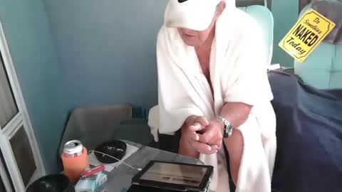 Daddy online show from 12.19.25