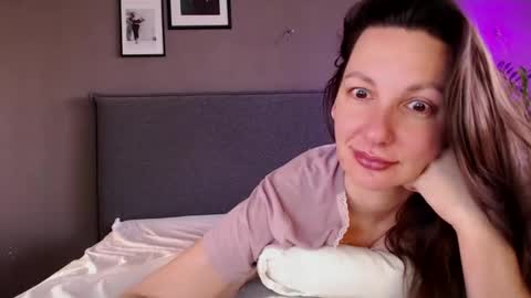 Anna no bbbbybybbabebyy just Anna. And dont call me mom please. online show from 02.15.25