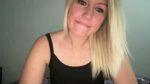 smexxii93 online show from 12.27.24