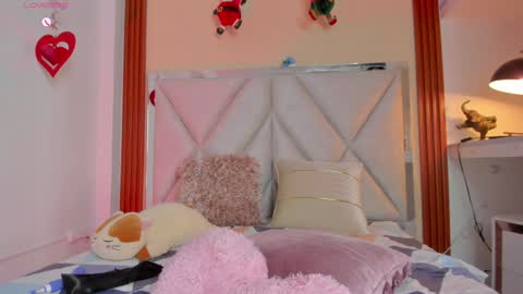 smile__1 online show from 12.30.24