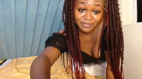 smiley_berry online show from 11.28.25