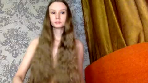 Snapshot of smileyyg chatting on 11.25.25 Noname online show from 11.25.25