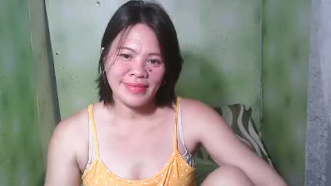 Snapshot of smilinglady27 chatting on 12.28.24 smilinglady27 online show from 12.28.24