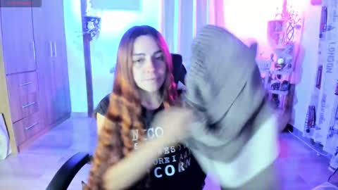 SmilingSalor online show from 10.15.25