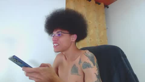 Snapshot of smith_gael chatting on 06.16.26 Smith Gael online show from 06.16.26