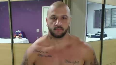 Snapshot of smithduke chatting on 12.05.24 smithduke online show from 12.05.24